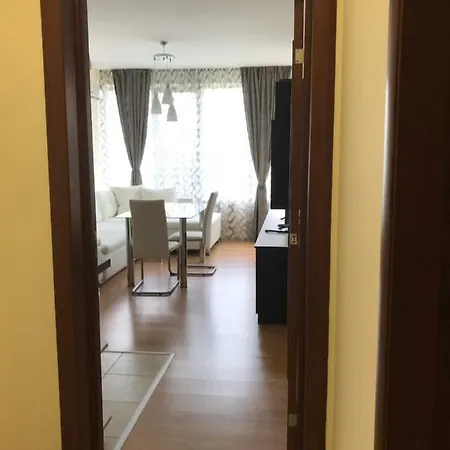 елит *